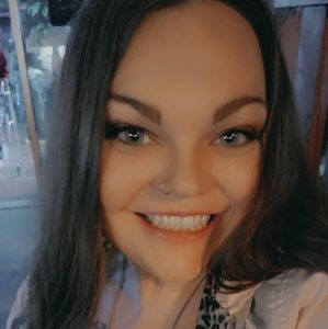 Meet your Posher, Mackenzie